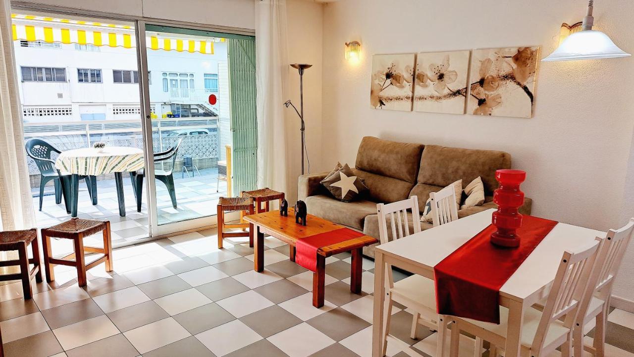 Apartamentos Montblanc Familidays 013 Salou Buitenkant foto