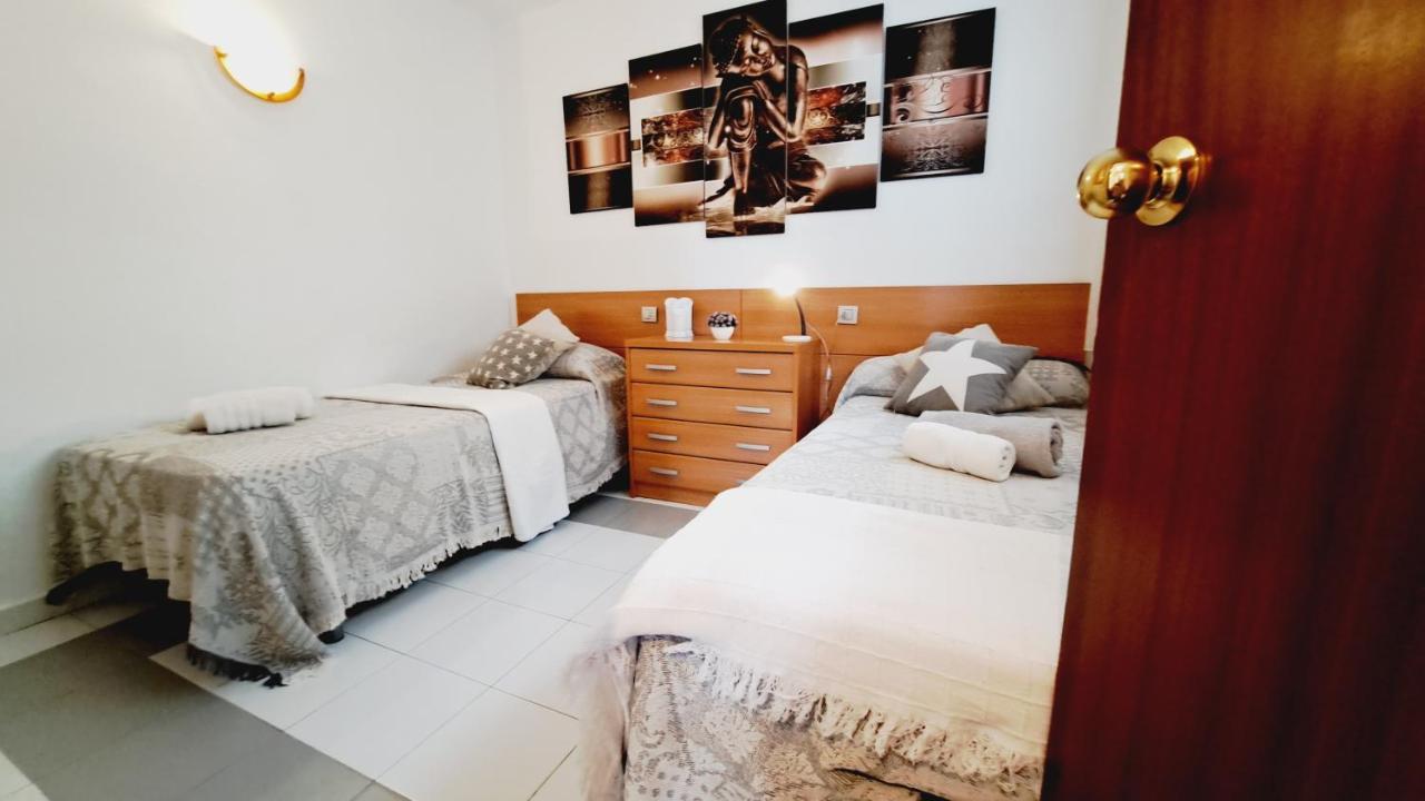 Apartamentos Montblanc Familidays 013 Salou Buitenkant foto